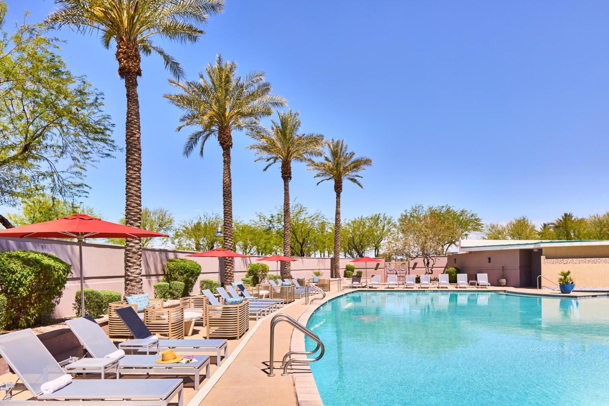 Renaissance Phoenix & Conference Center Hotel