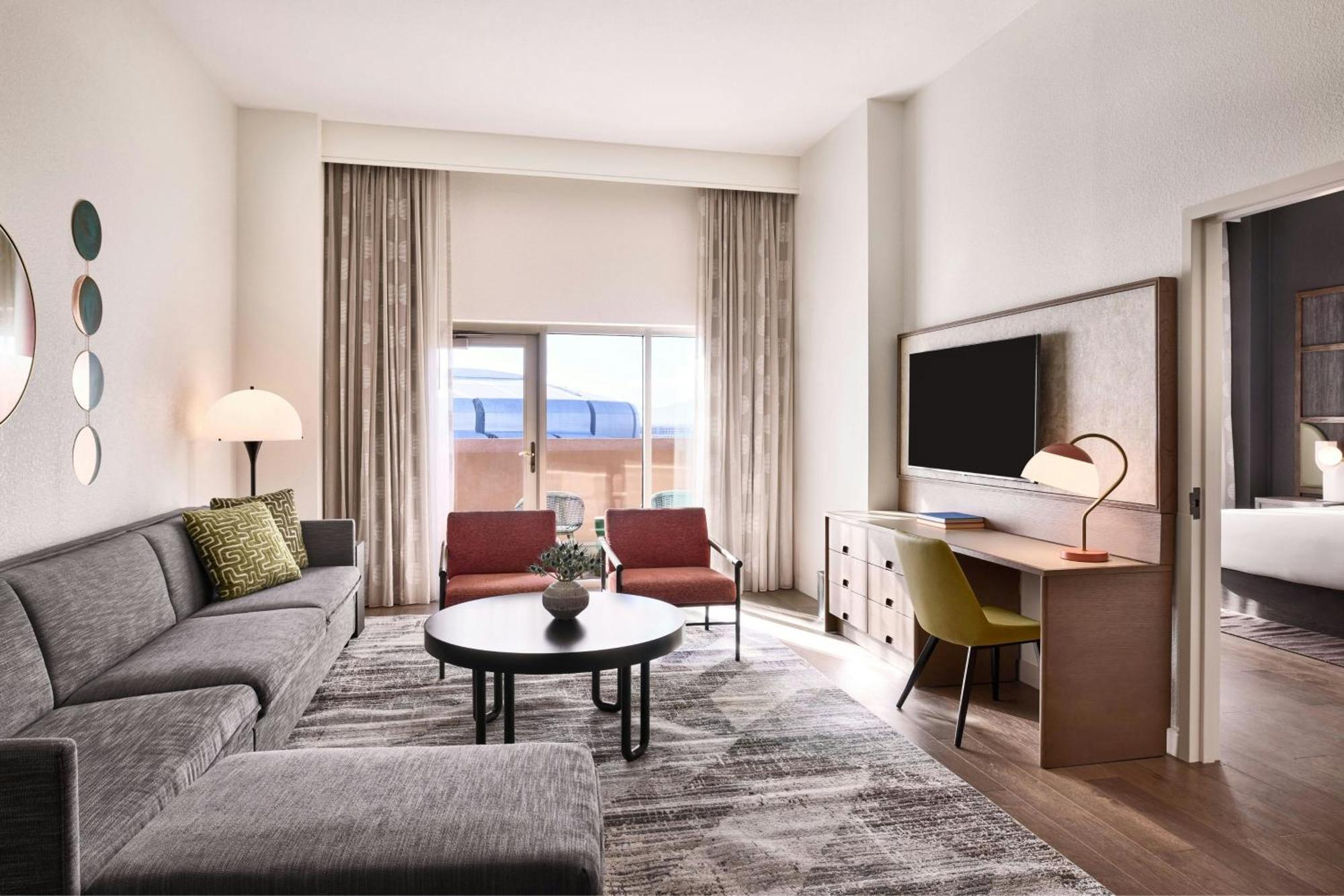 Renaissance Phoenix Hotel&spa 4*