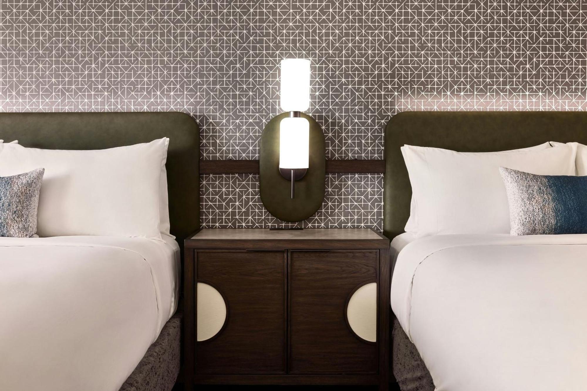 Hotel Renaissance Phoenix Hotel&spa Glendale